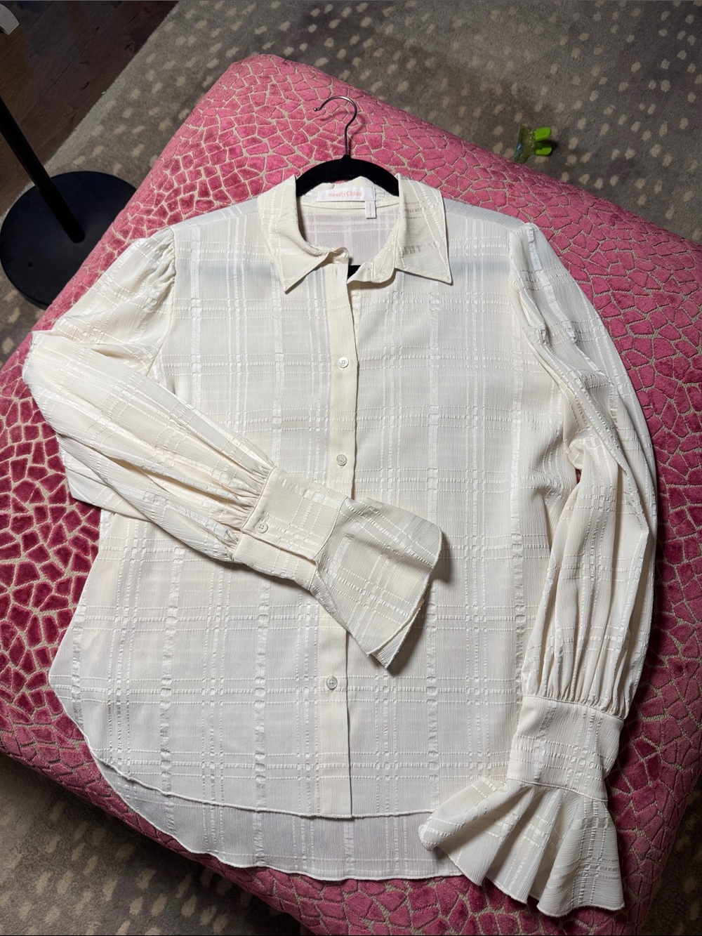 SeebyChloe Elegant Cream Long-Sleeve Button-Up blouse 44
